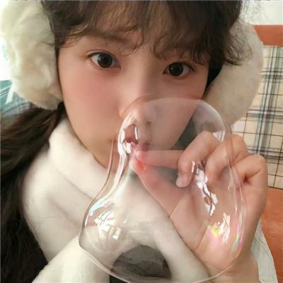 草裙春色